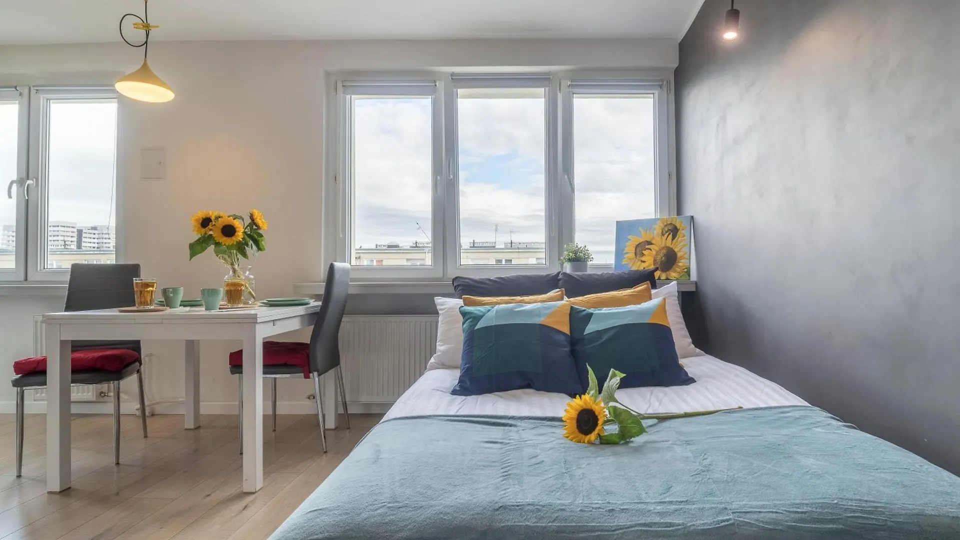 Legnicka Apartment Close To The City Center Of Wroclaw By Rent Like Home