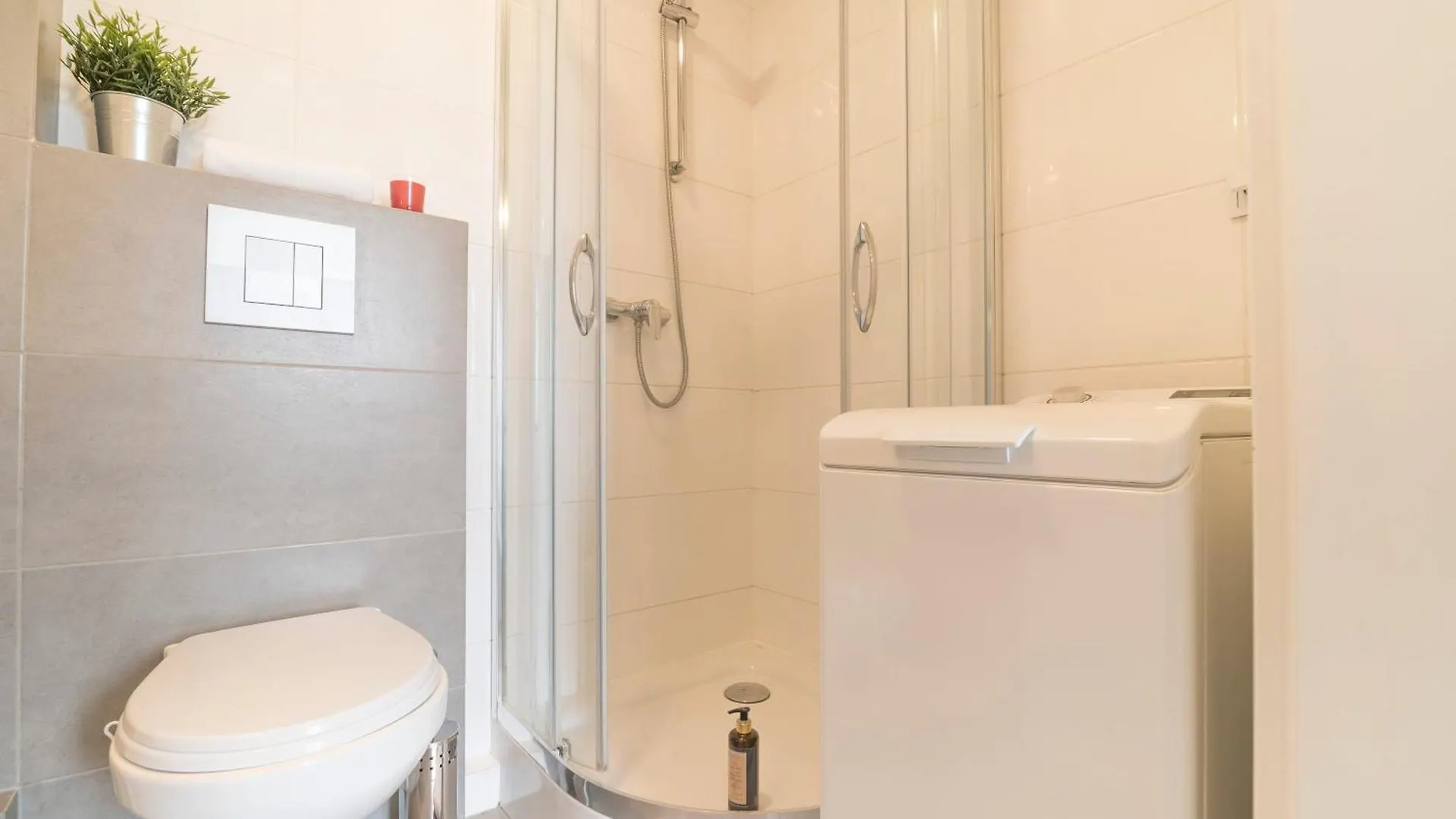 Legnicka Apartment Close To The City Center Of Wroclaw By Rent Like Home