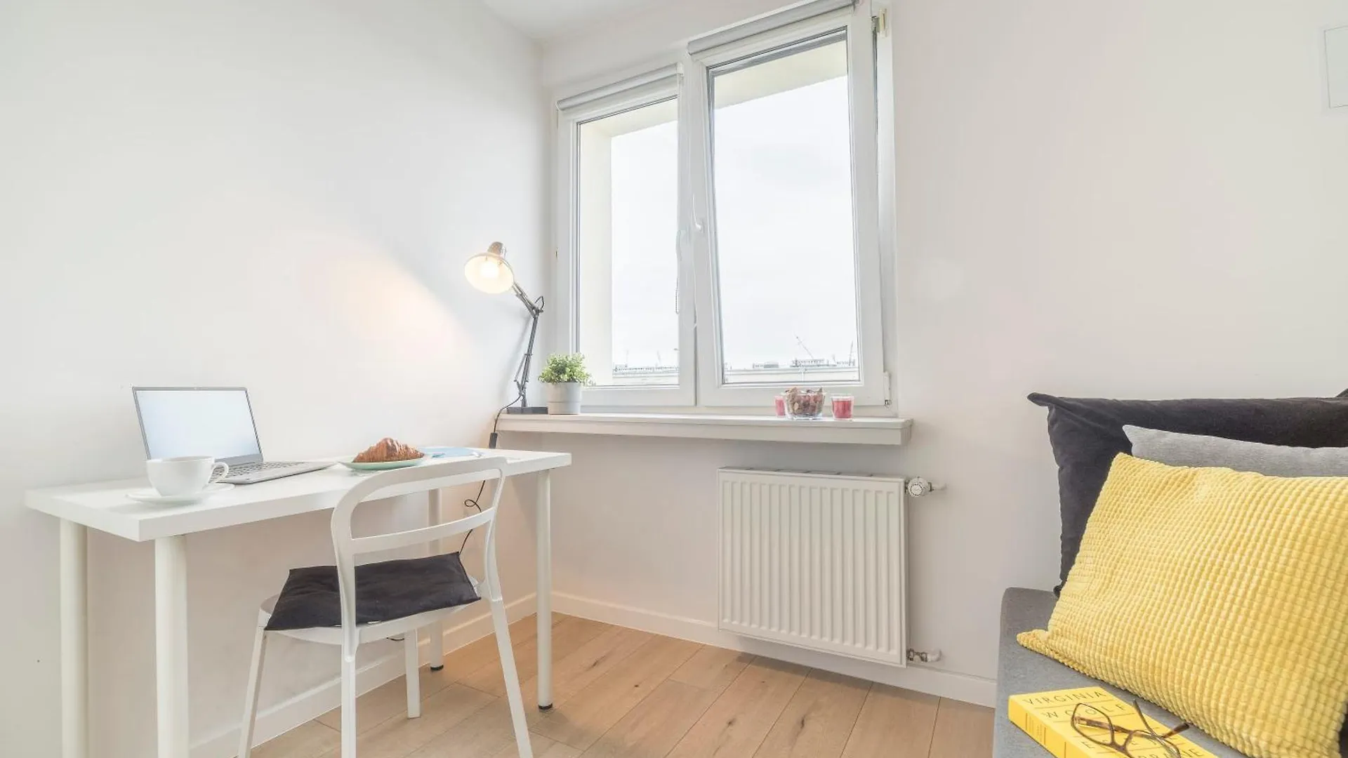 Legnicka Apartment Close To The City Center Of Wroclaw By Rent Like Home