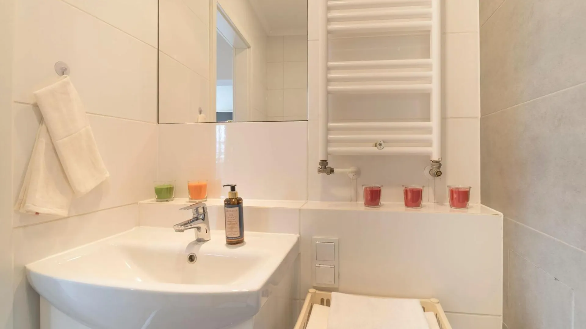 Legnicka Apartment Close To The City Center Of Wroclaw By Rent Like Home Poland